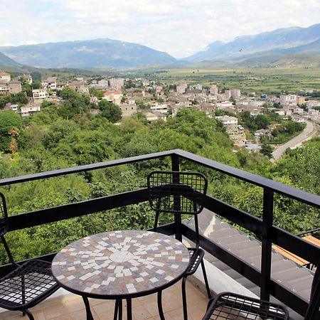 Guest House Amades Гирокастра Экстерьер фото