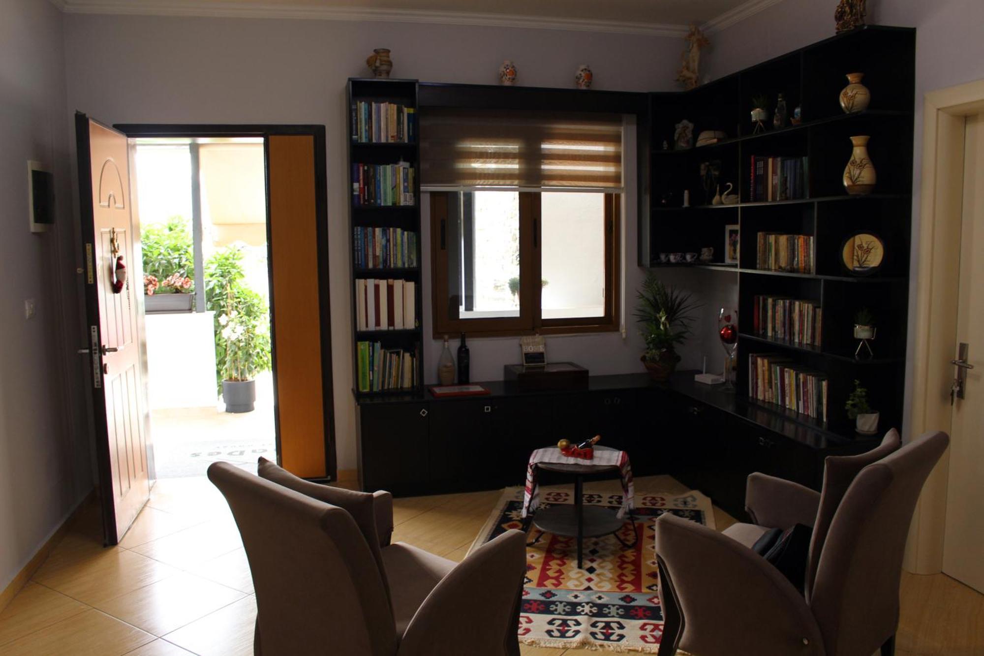 Guest House Amades Гирокастра Экстерьер фото